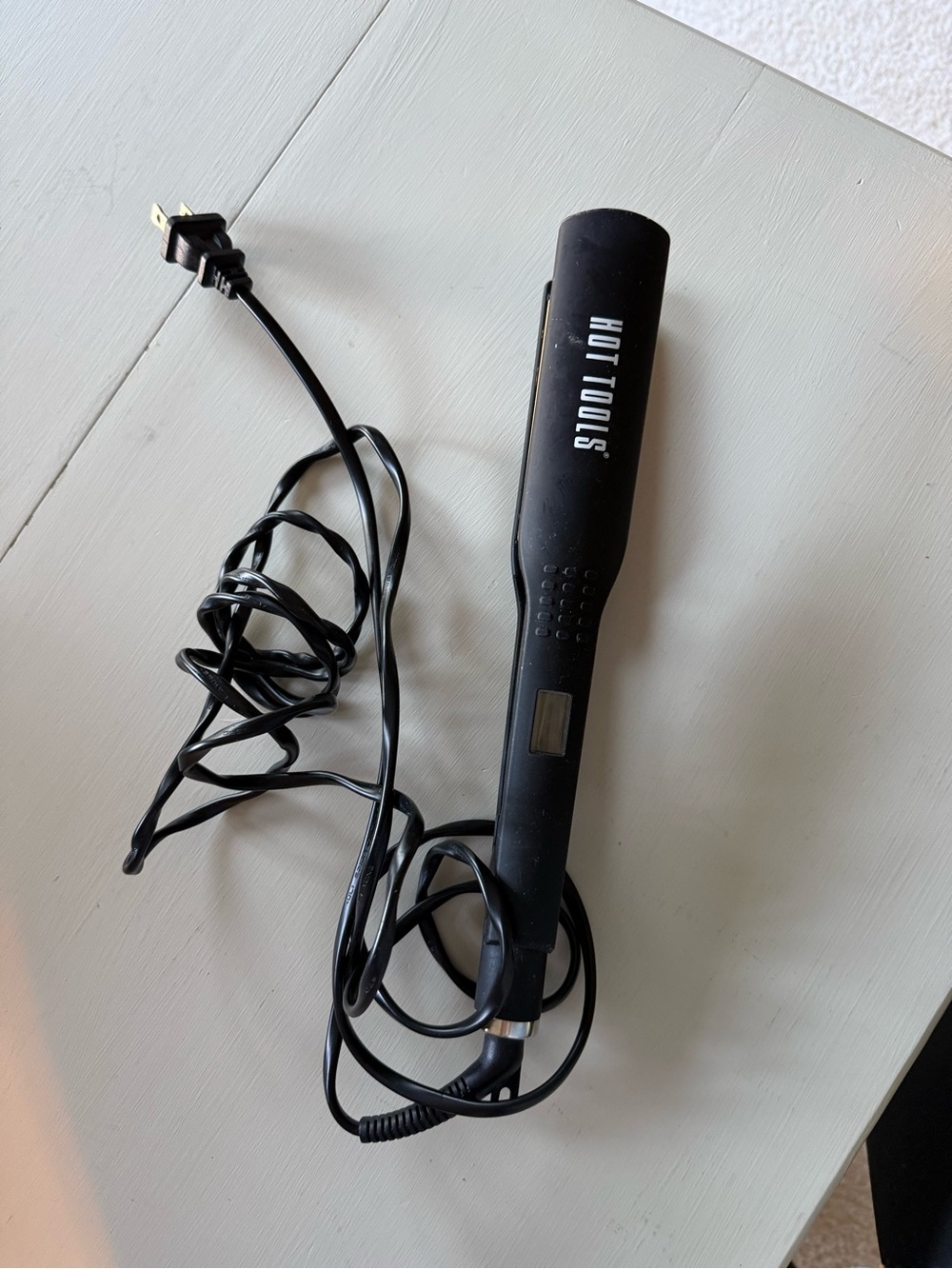 HOT TOOLS Black Ceramic Hair Straightener - Professional Flat Iron